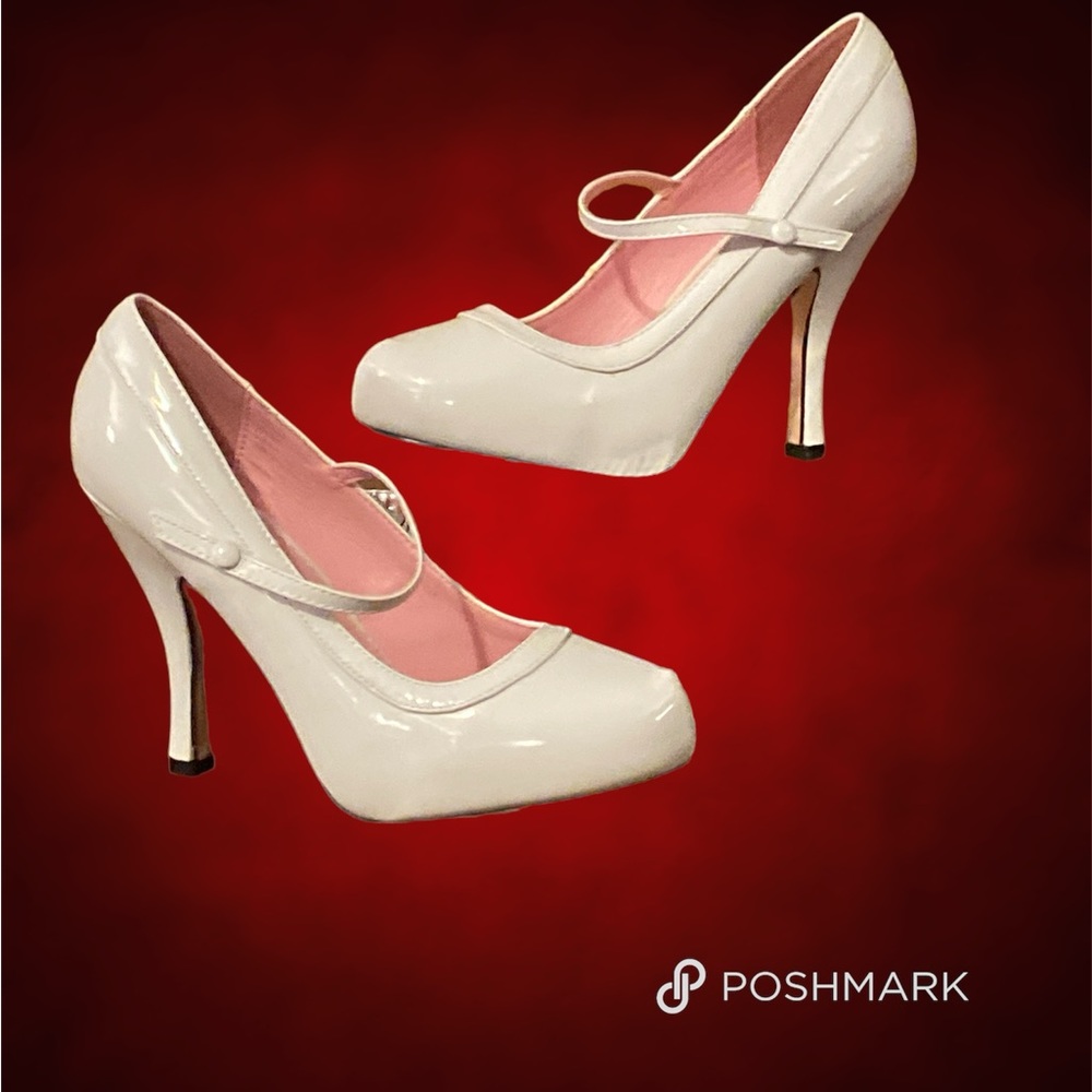 BRAND NEW Ellie 4” Maryjane heels